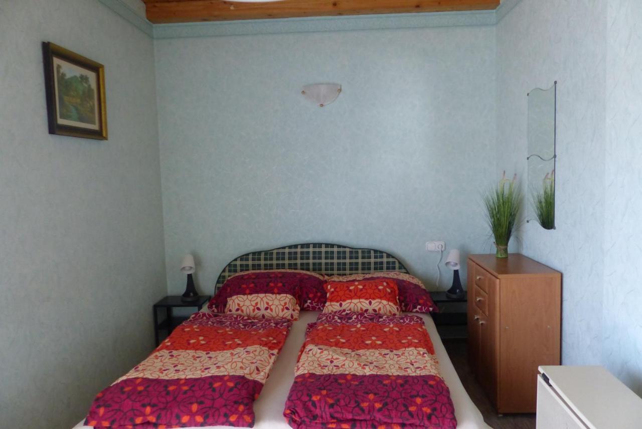 Orwa Apartmanok - Fenyofa Koez Zalakaros Exterior photo